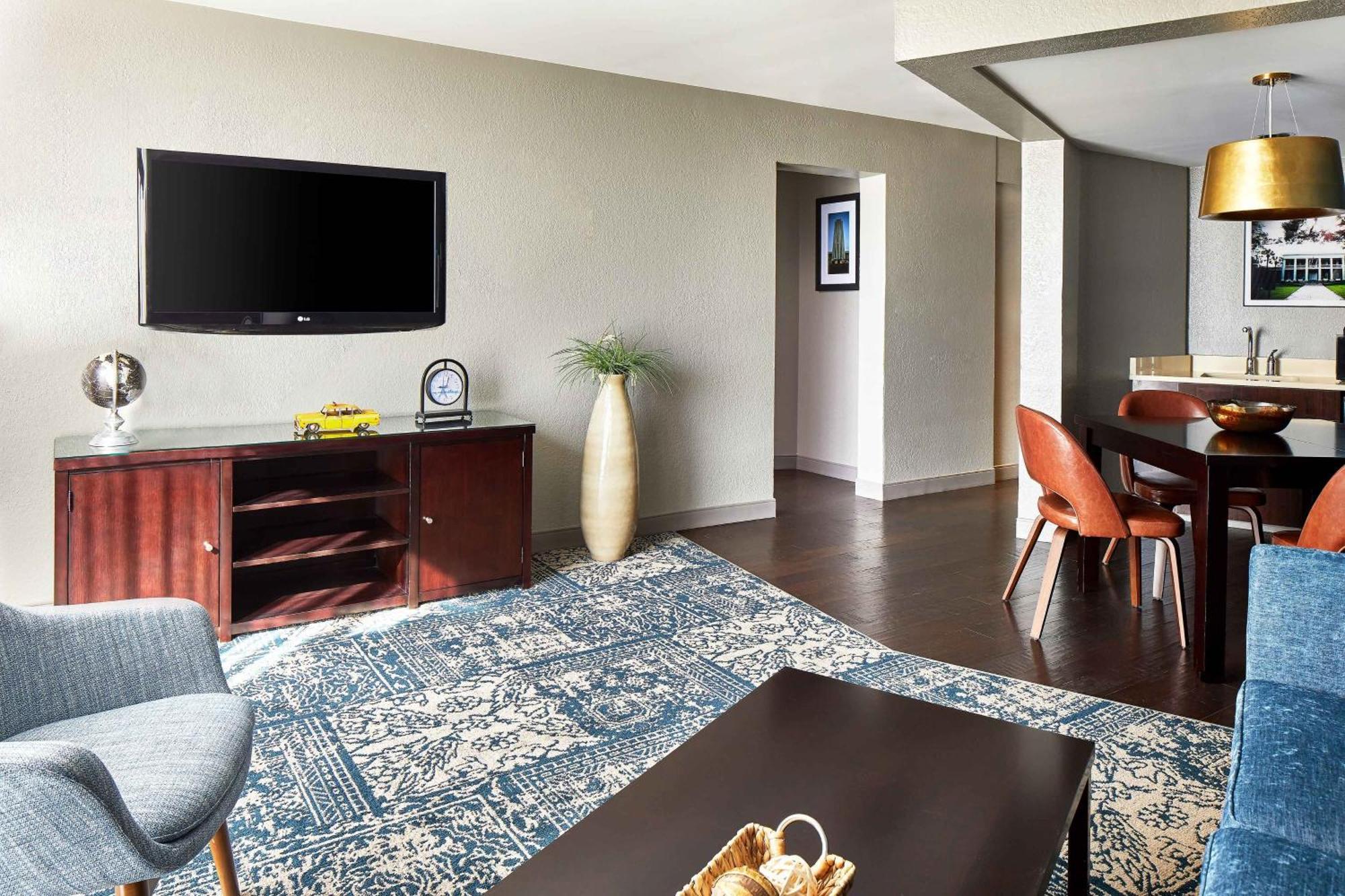 Four Points By Sheraton Tallahassee Downtown Экстерьер фото